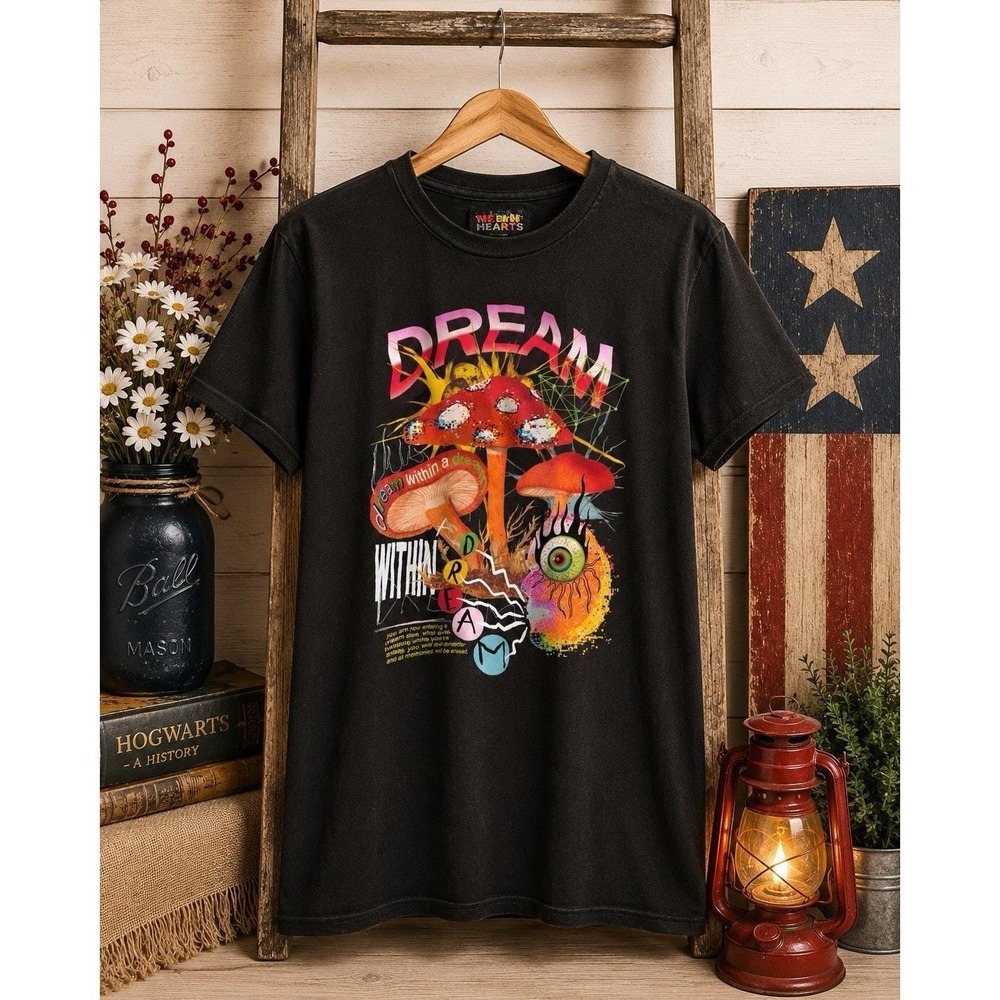Teen Hearts Dream Within A Dream Graphic T Shirt Black Women's Small Cotton